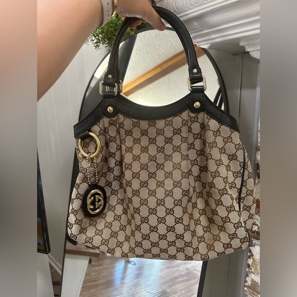 GUCCI GG Canvas Sukey Purse - Picture 1 of 14